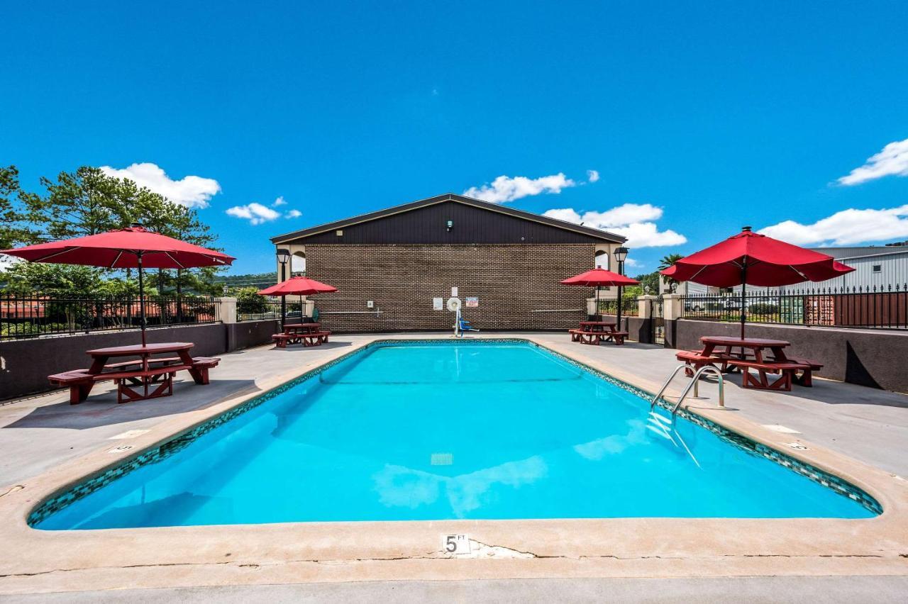 Econo Lodge Inn & Suites University Huntsville Dış mekan fotoğraf