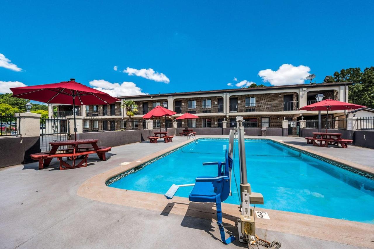 Econo Lodge Inn & Suites University Huntsville Dış mekan fotoğraf