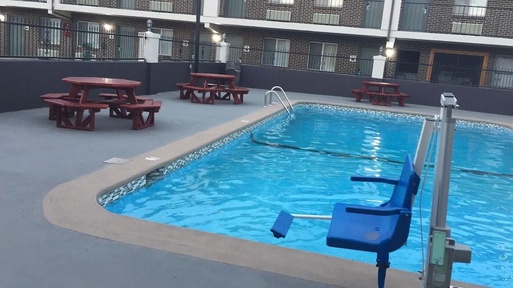 Econo Lodge Inn & Suites University Huntsville Dış mekan fotoğraf